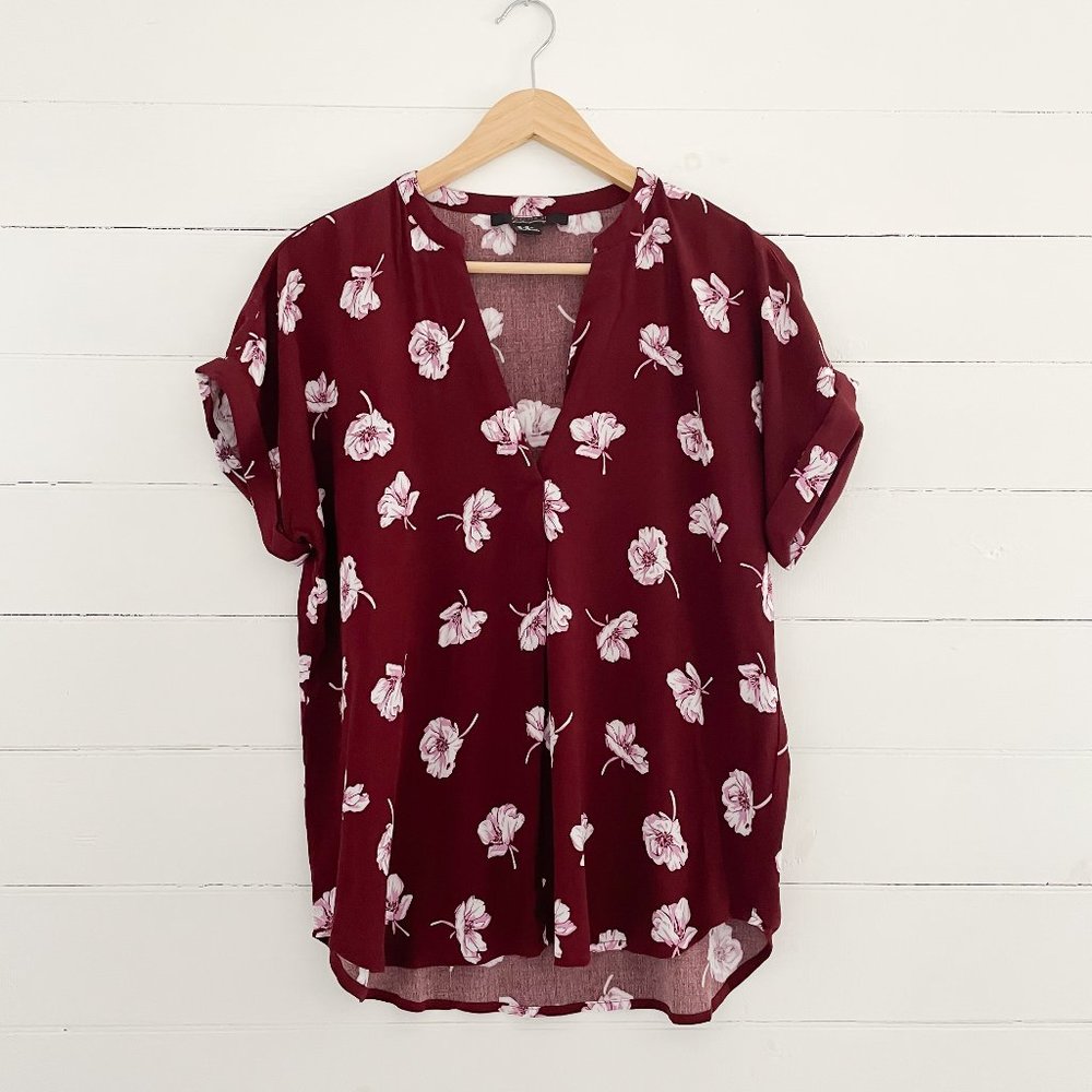Forever 21 Burgundy Floral V-Neck Top XS